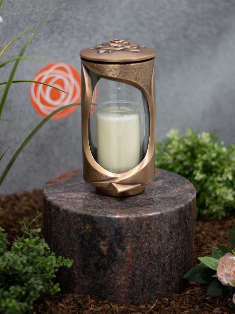 Grablampe Bronze rund mit Blumenmotiv klein