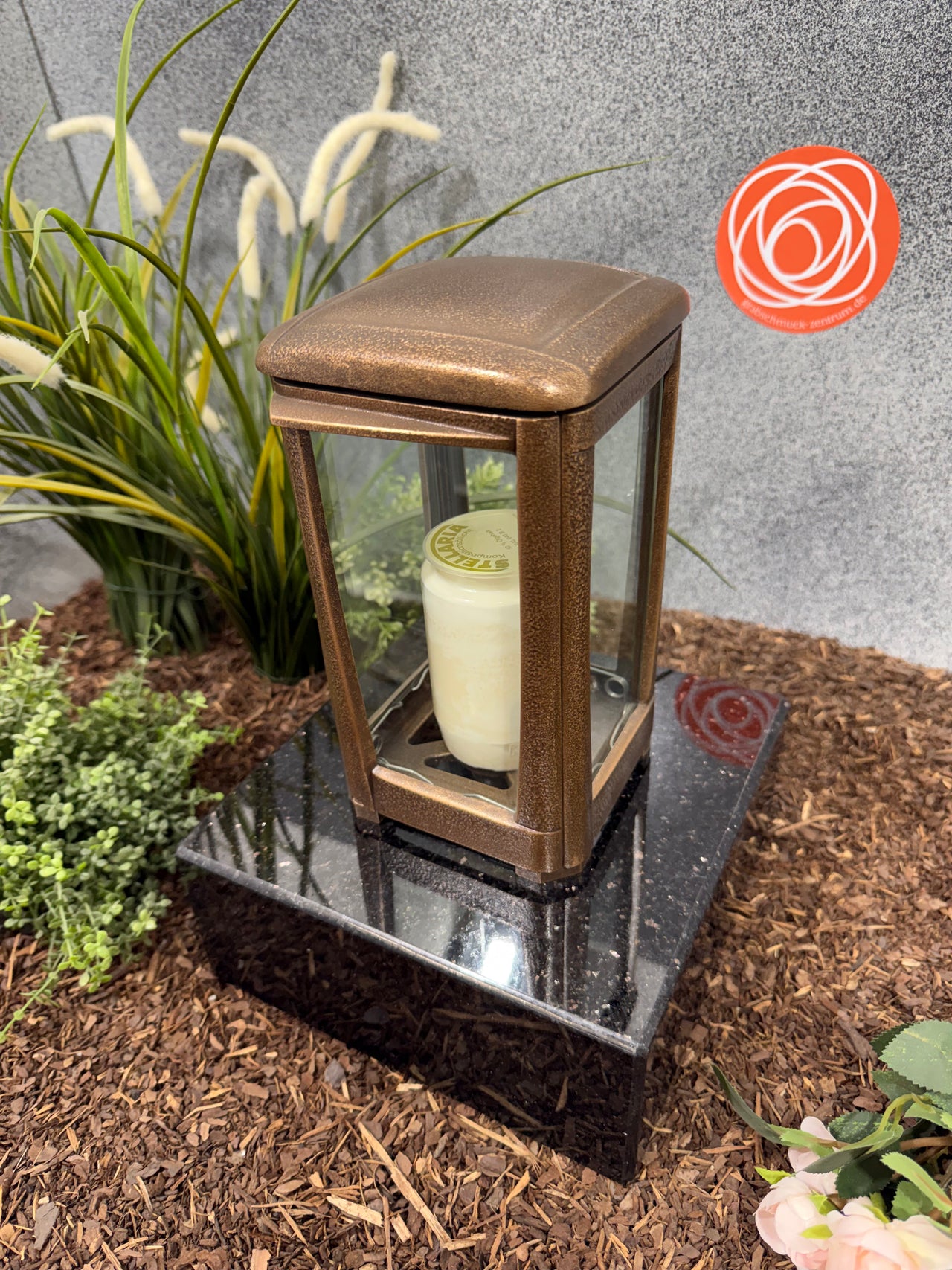 Grablampe Bronze matt mit strukturierter Oberfläche