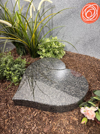 Thumbnail for Grabstein Herz Granit Impala groß allseits poliert