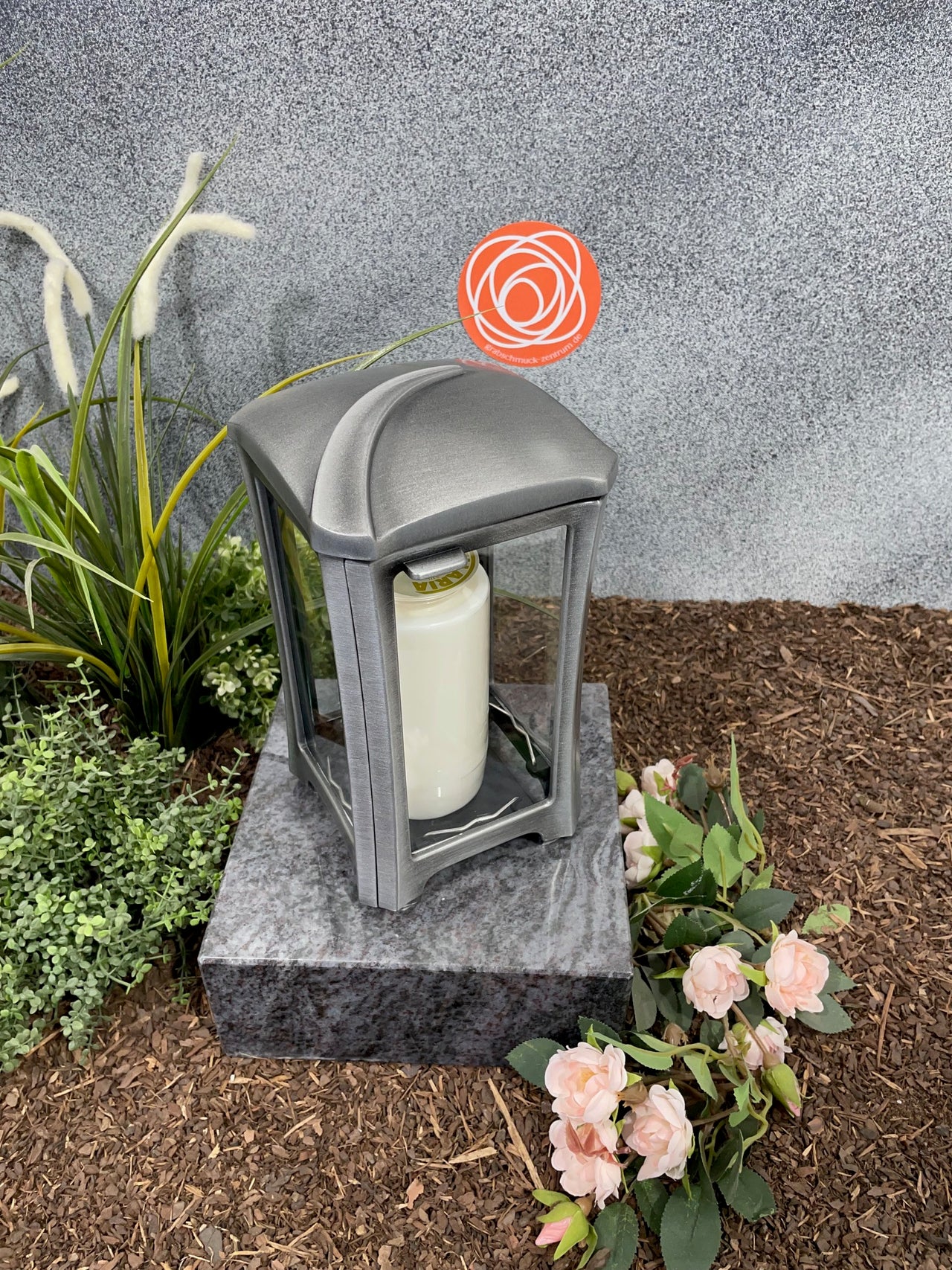 Grablampe Aluminium mit schlichter Applikation
