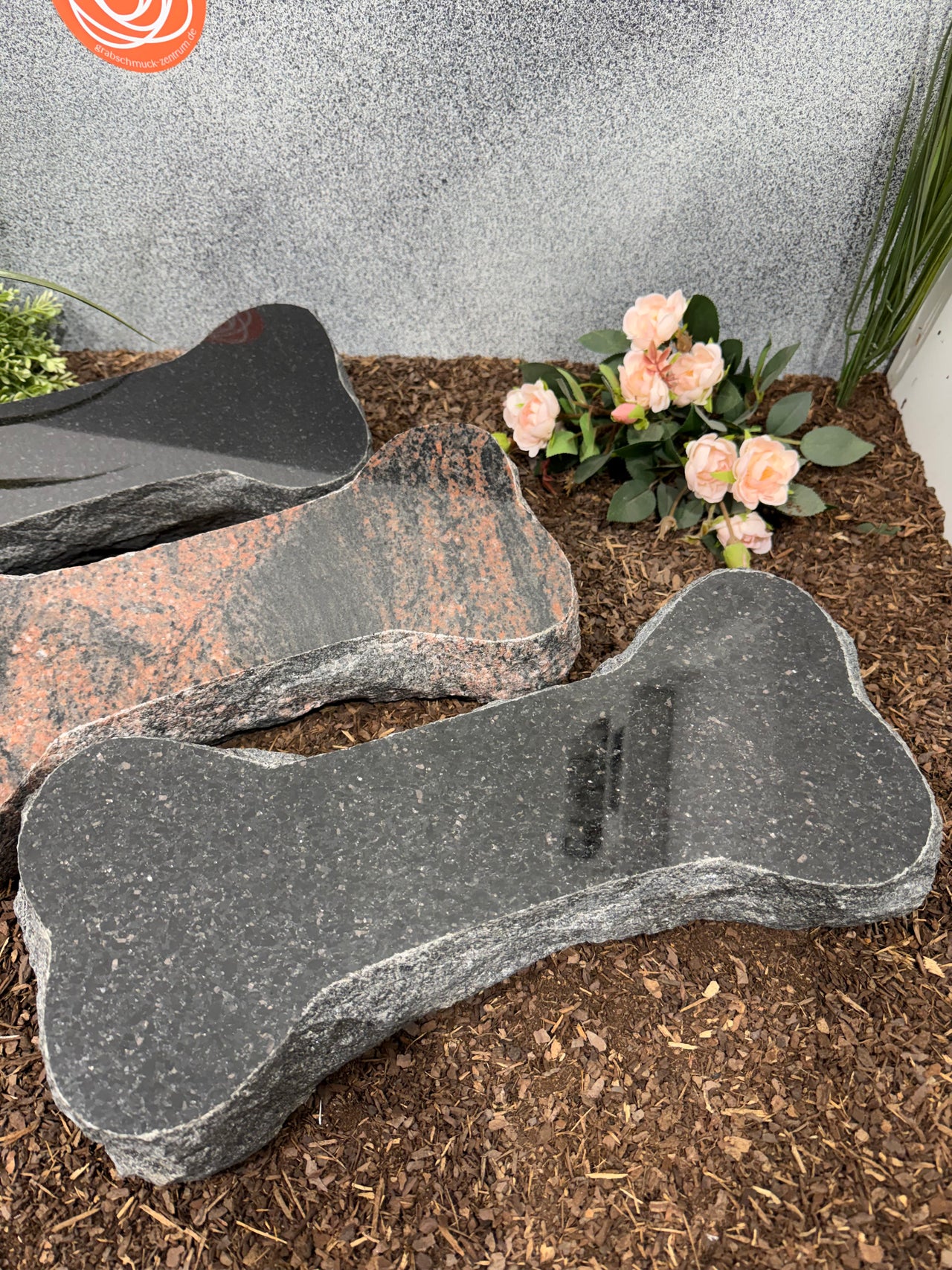 Hundeknochen Grabstein