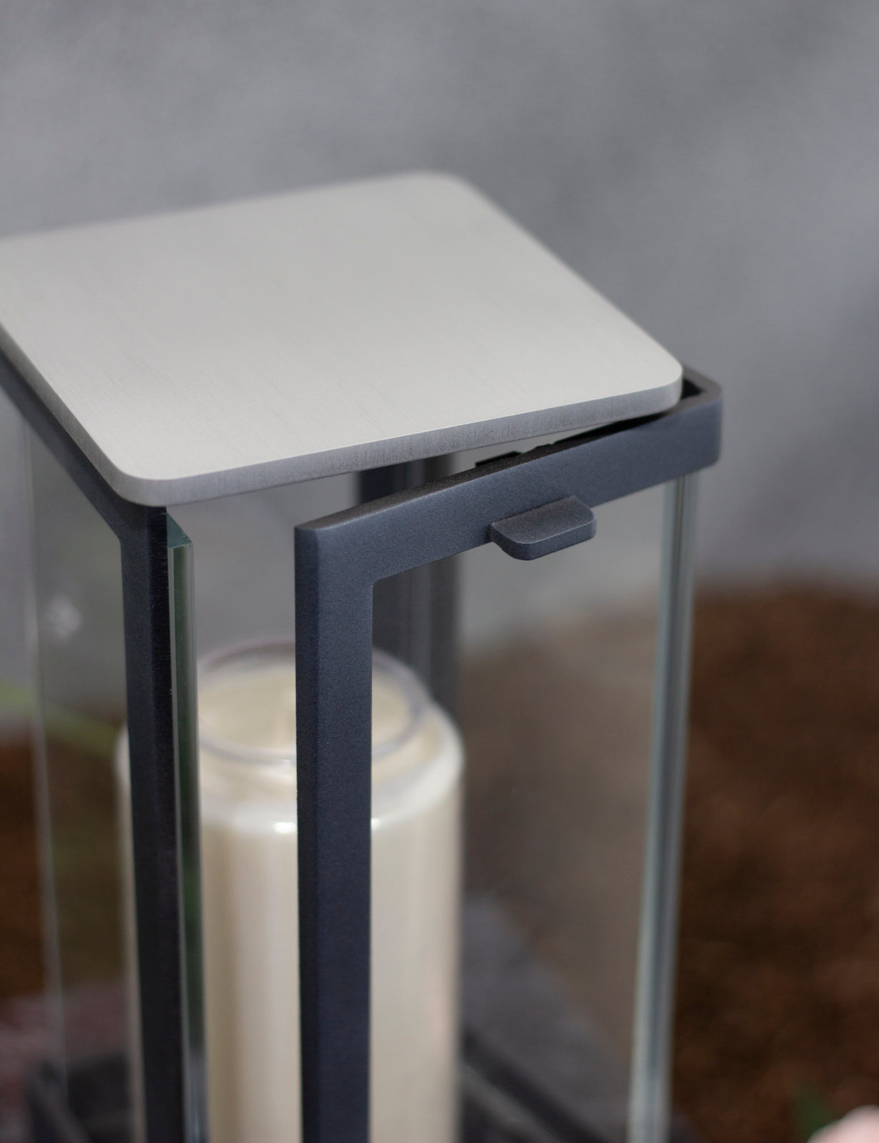 Grablampe Aluminium dunkelgrau mit Edelstahldeckel