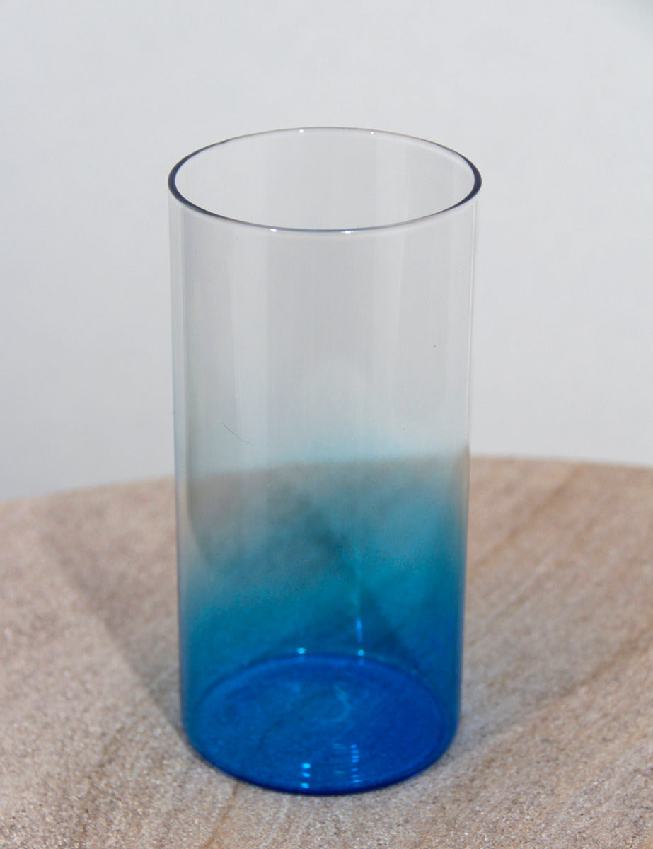 Lampenschutzglas mit blauem Farbverlauf